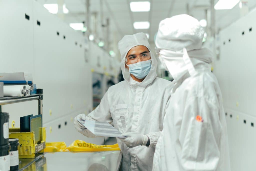 Maxeon workers